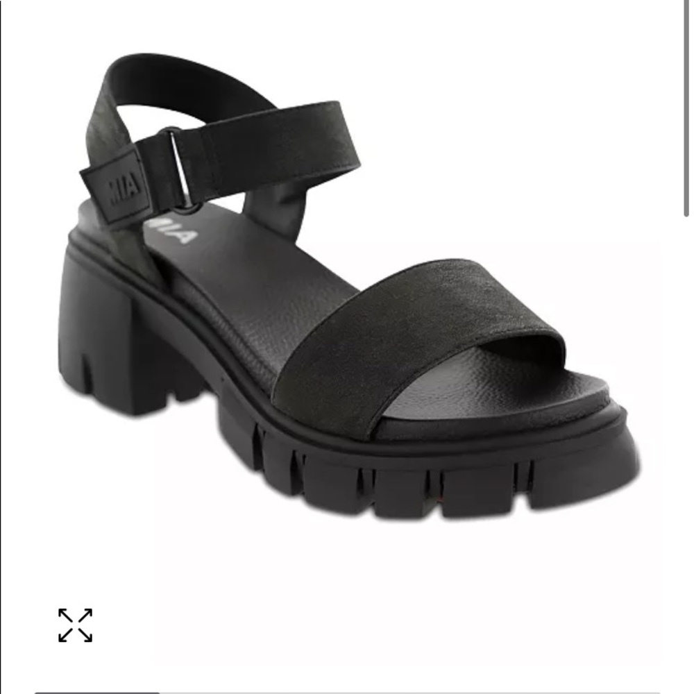 MIA Chunky Black Platform Sandal 7.5